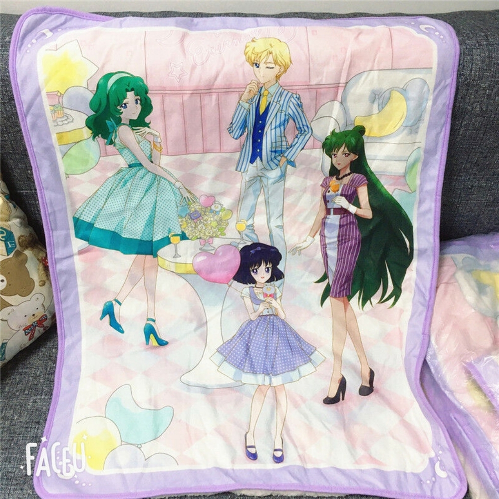 Sailor Moon Blankets - Picture 2 of 6